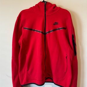Nike Tech